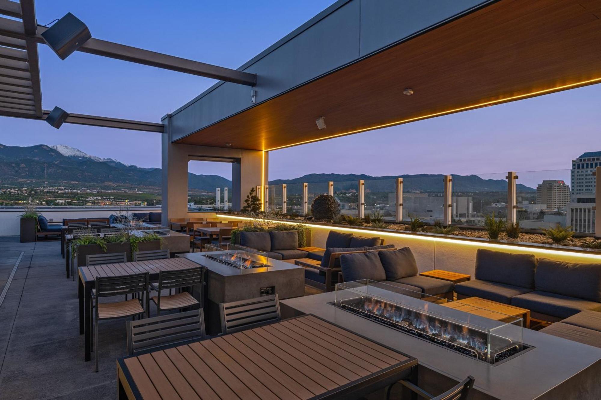 Element Colorado Springs Downtown Hotel Buitenkant foto
