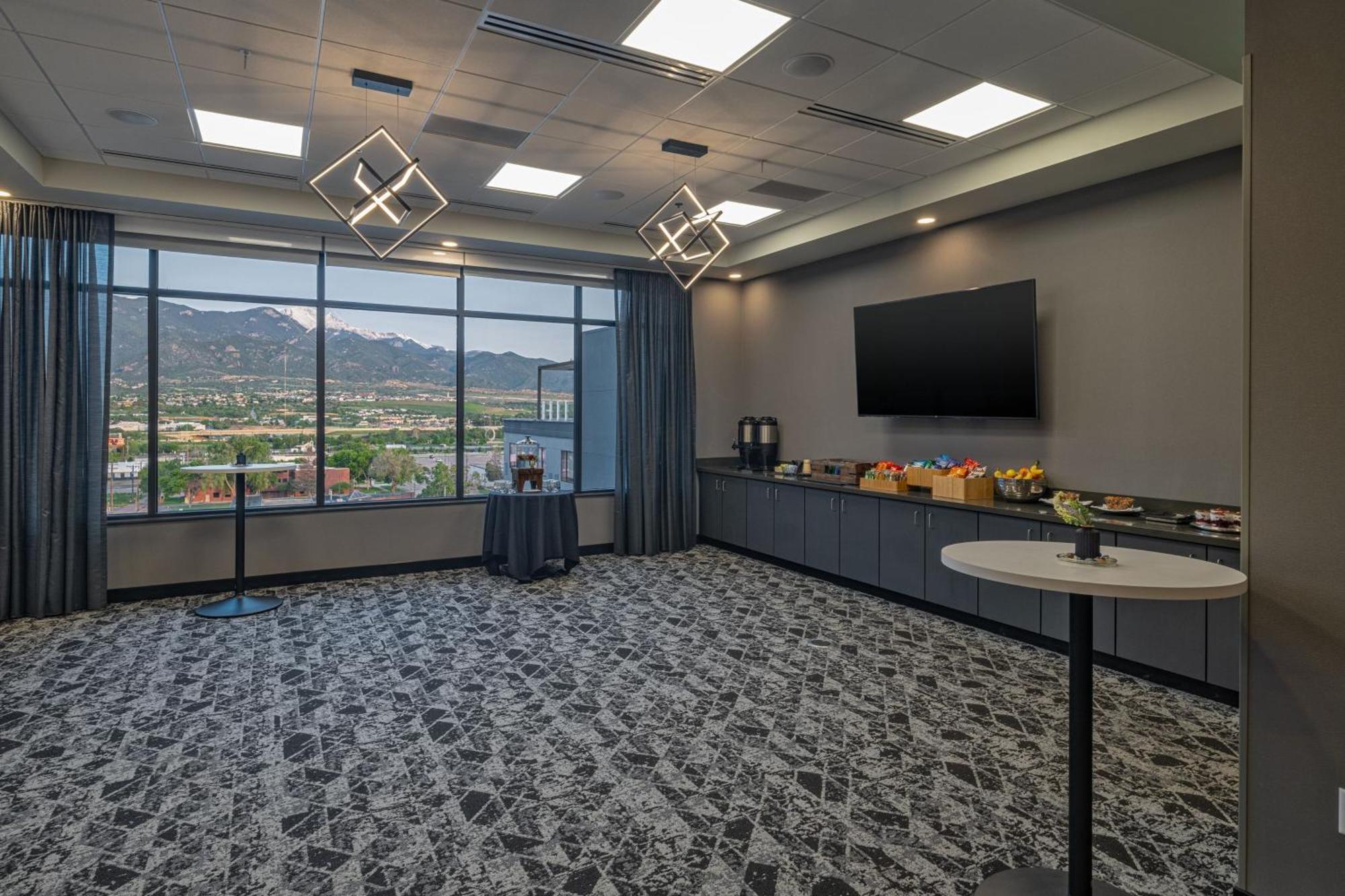 Element Colorado Springs Downtown Hotel Buitenkant foto